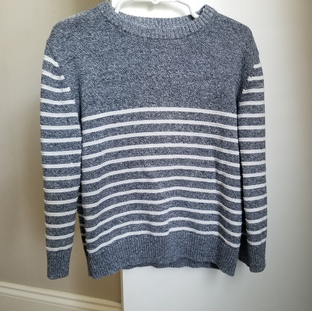 Cat & Jack sweater for boys size 4T